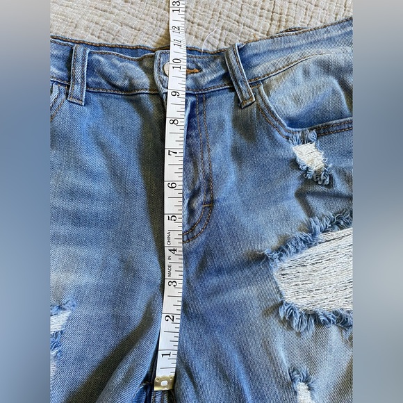 Cello light wash distressed frayed denim shorts sz M - Picture 7 of 10